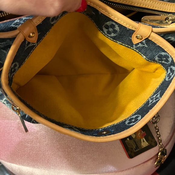 Authentic Limited Edition Louis Vuitton Denim Cruise Porte Epaule Raye Bag ๐ ๐ฅ - Picture 10 of 16